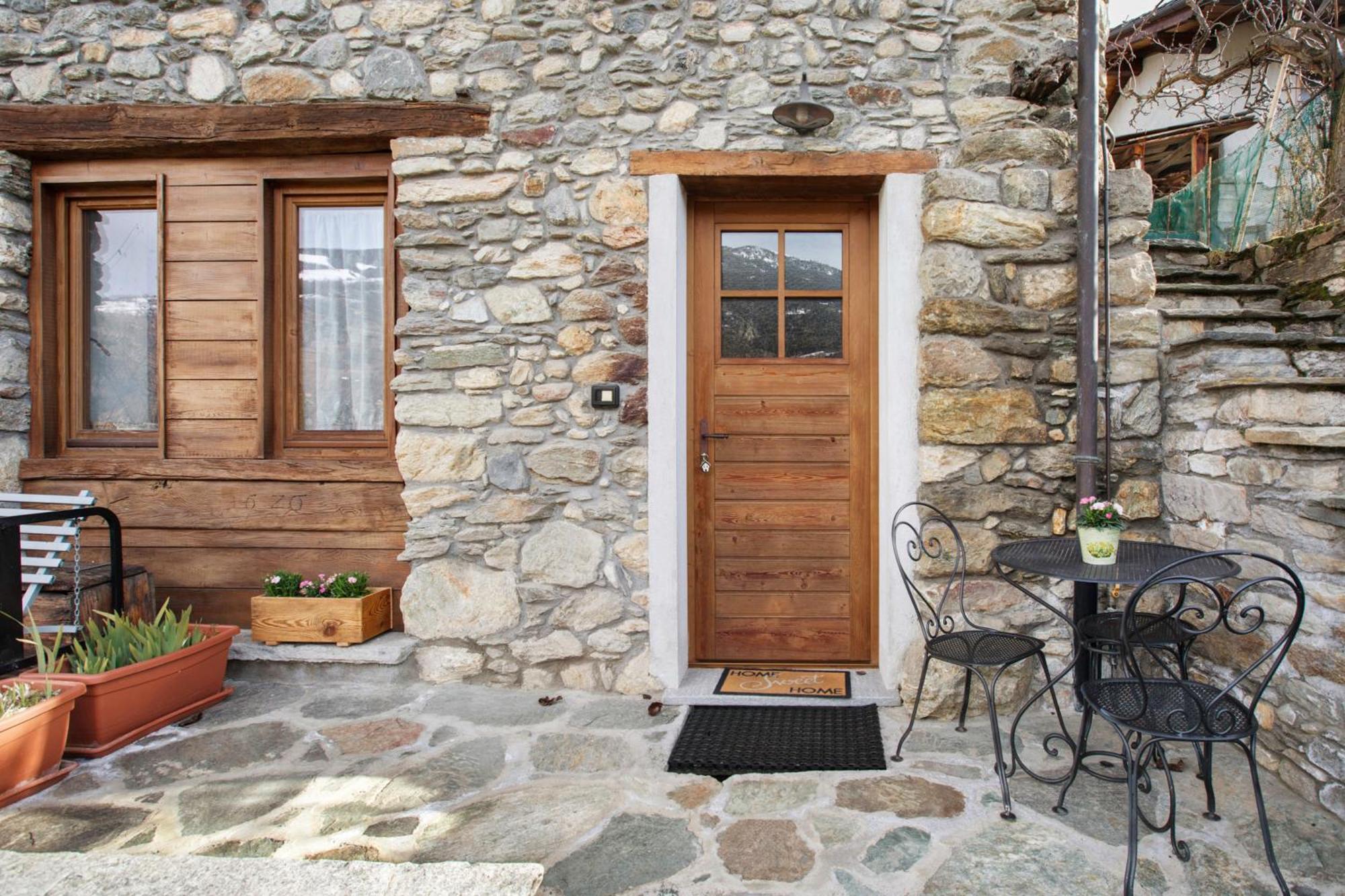 Mini House Valle D'Aosta Roisan Dış mekan fotoğraf